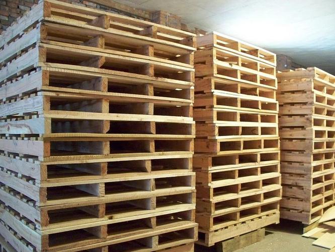 木制托盘(木制栈板)优点:价格低廉,易加工,成品实用性强,可维修.